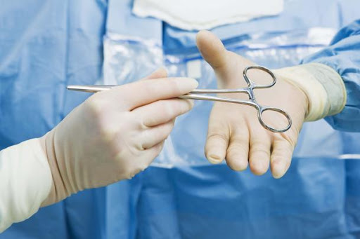 🏥 معرفی رشته اتاق عمل: نگهبانان سلامت در قلب جراحی